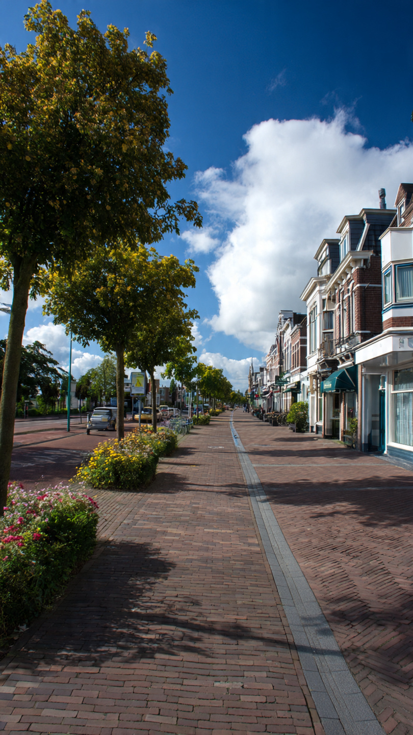 Mokum Taxi vehicle ready for service in Aalsmeer